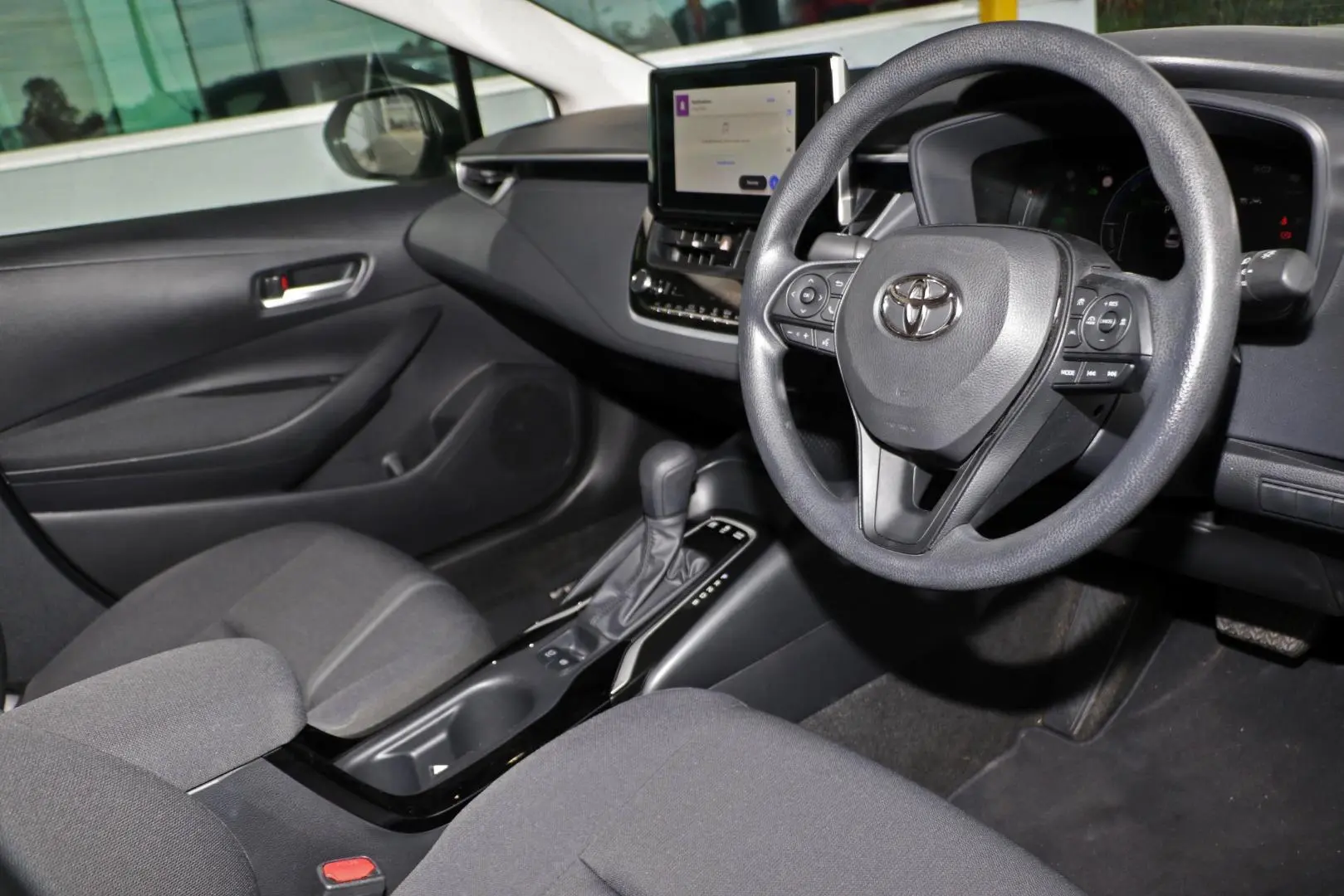 2025 Toyota Corolla Gallery Image 7