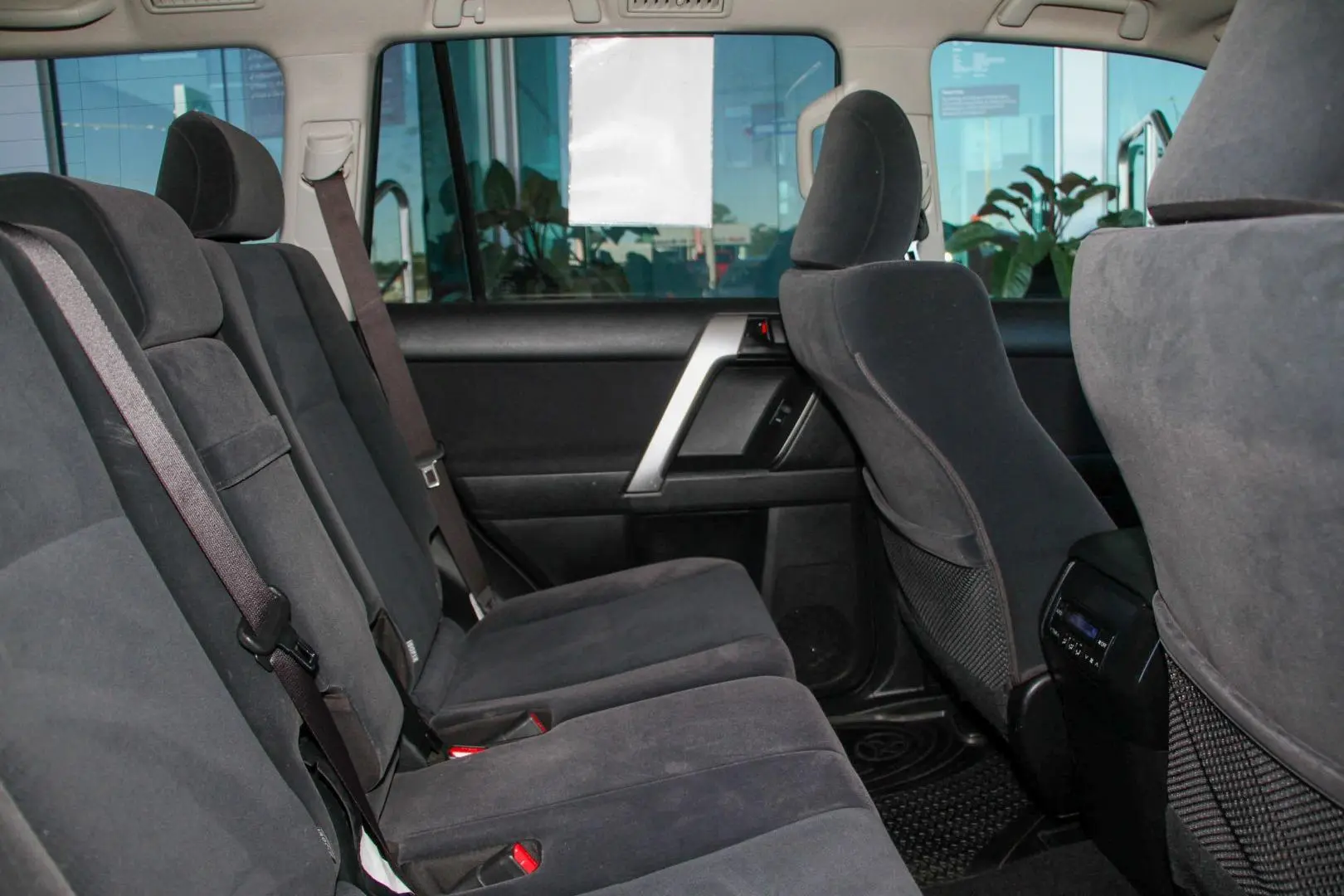 2023 Toyota Landcruiser Prado Gallery Image 11