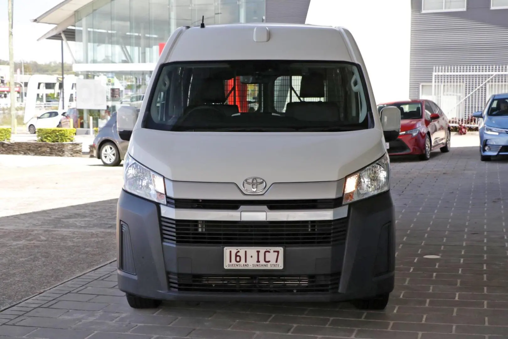 2023 Toyota Hiace Gallery Image 3