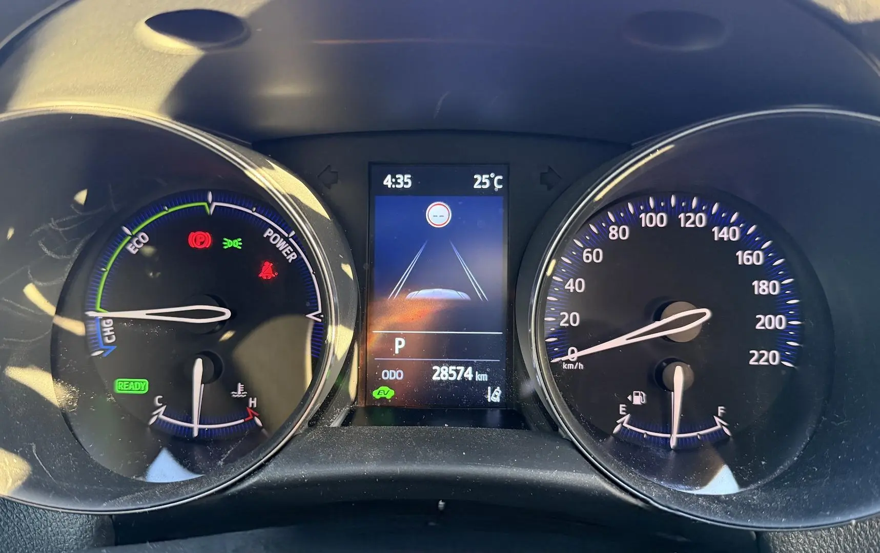2022 Toyota C-HR Gallery Image 6