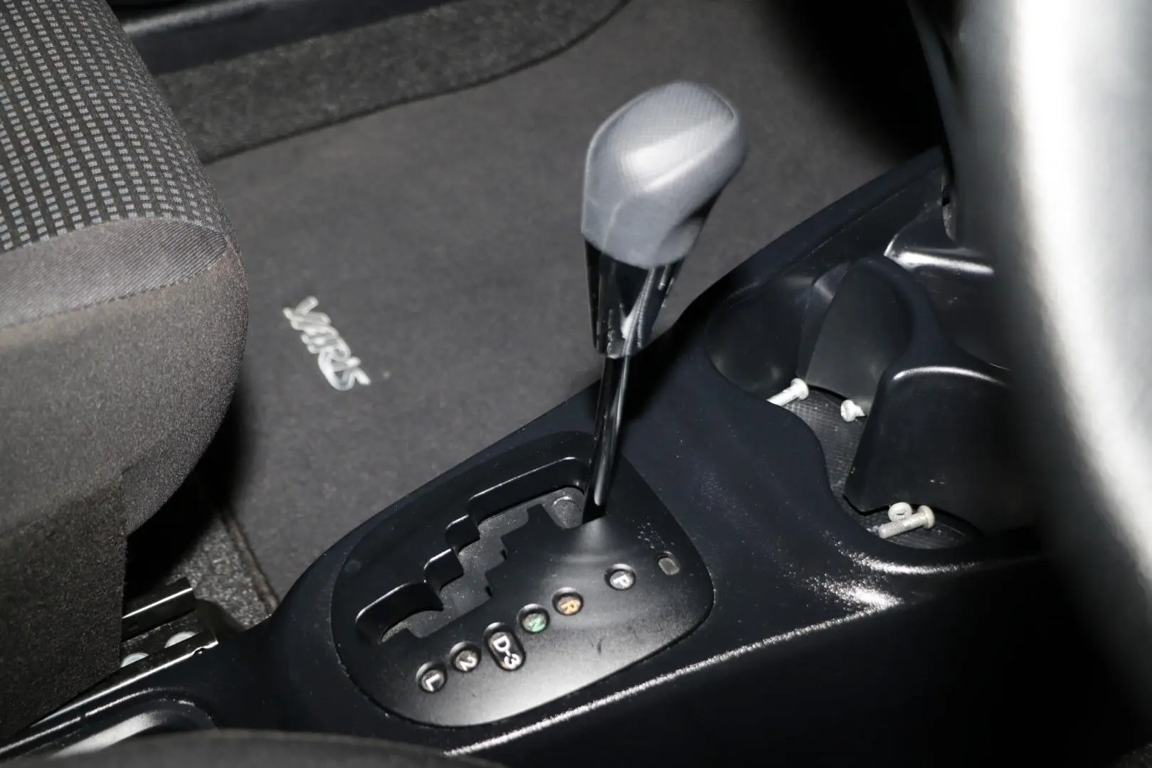 2019 Toyota Yaris Gallery Image 13