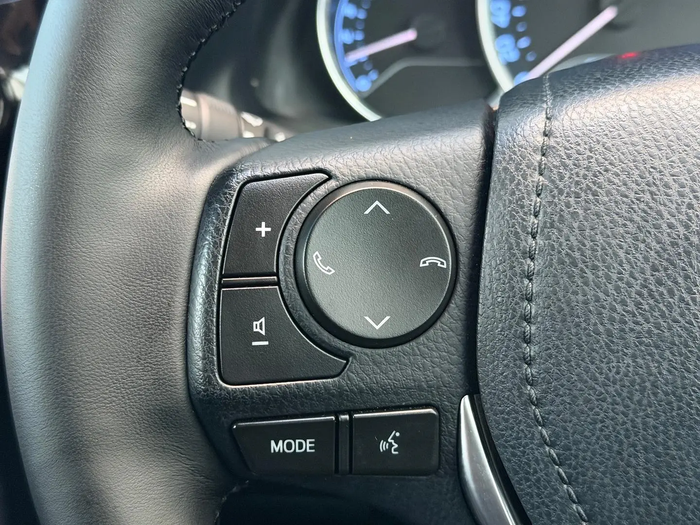 2017 Toyota Corolla Gallery Image 18