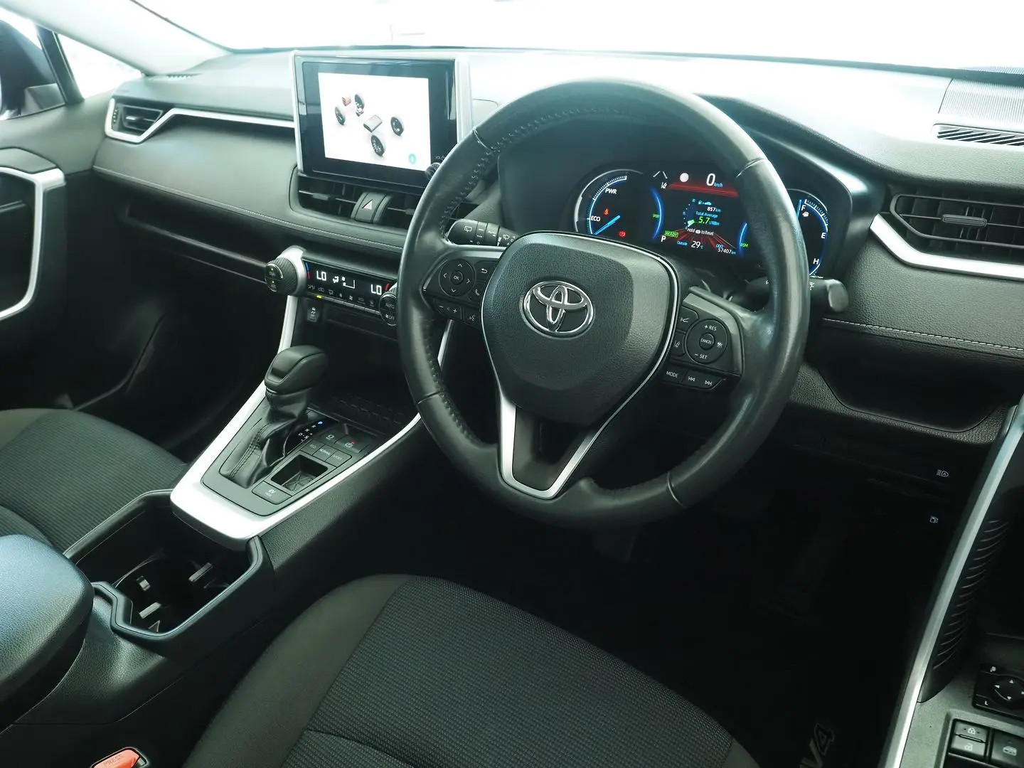 2024 Toyota RAV4 Gallery Image 4
