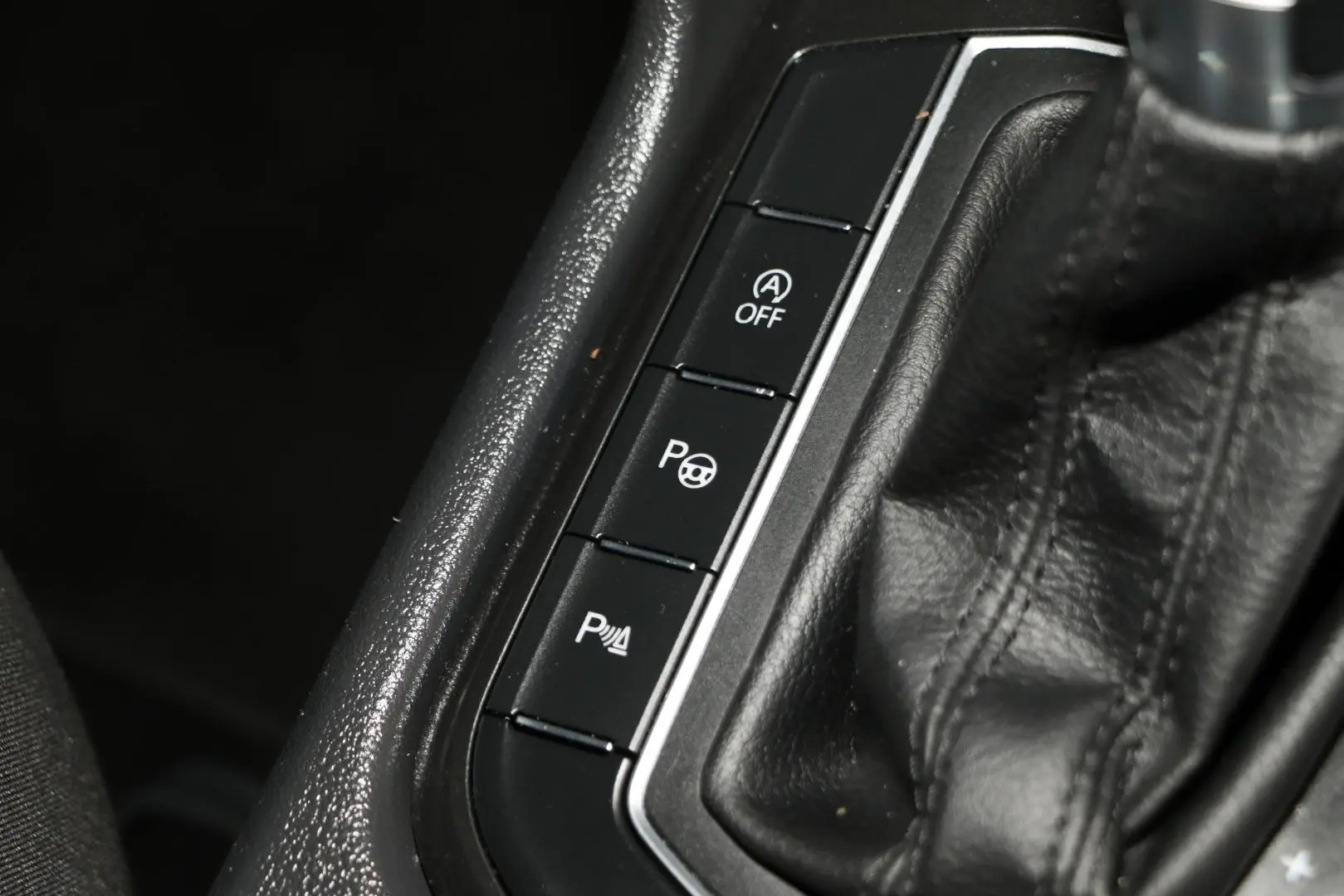 2016 Volkswagen Tiguan Gallery Image 16