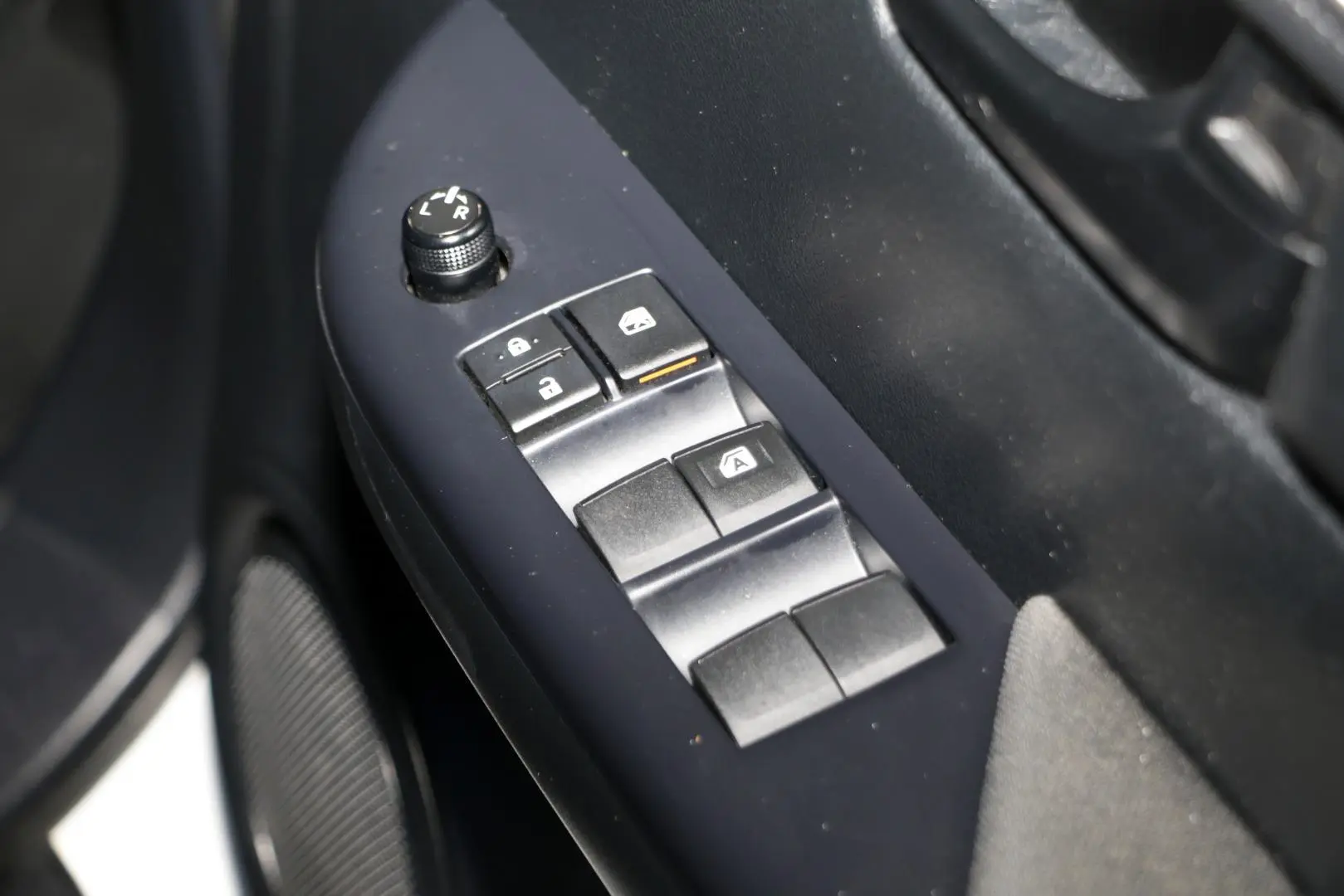 2022 Toyota Hilux Gallery Image 19