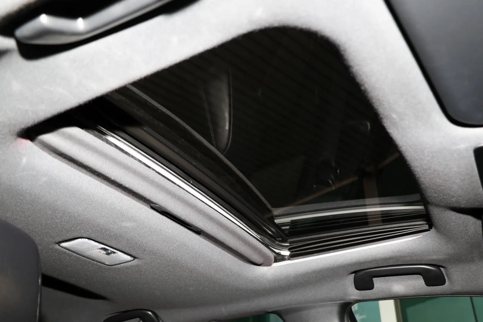 2019 Toyota Corolla Gallery Image 15