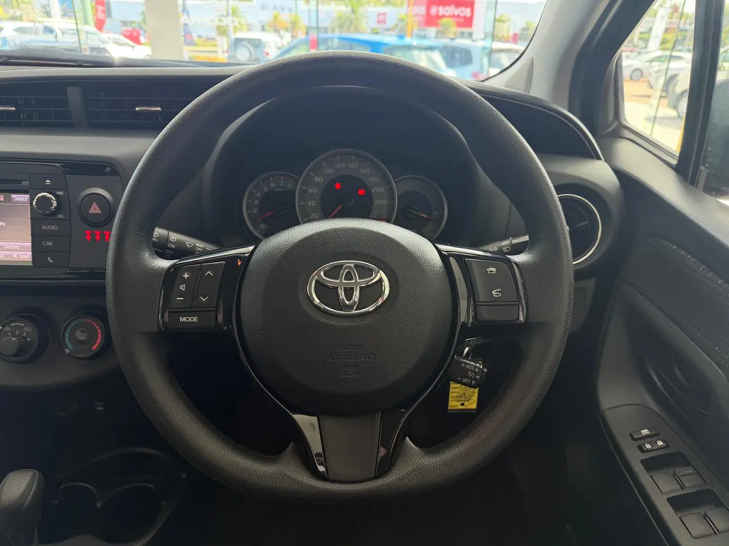 2017 Toyota Yaris Gallery Image 16
