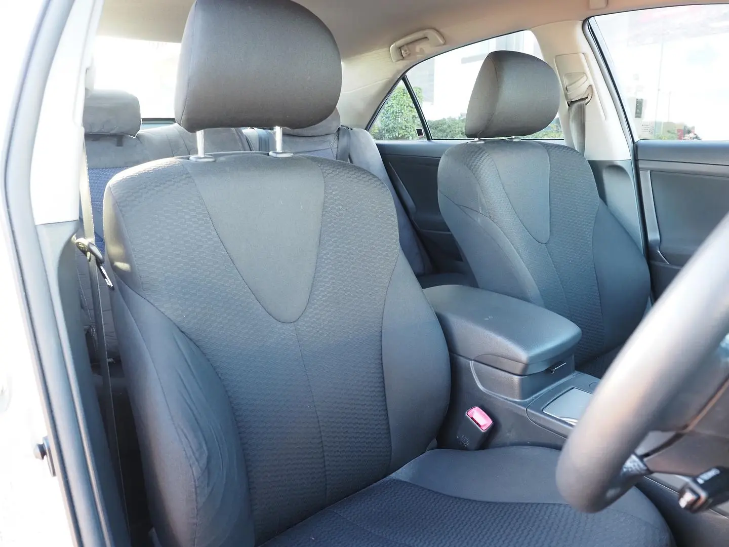2009 Toyota Camry Gallery Image 12