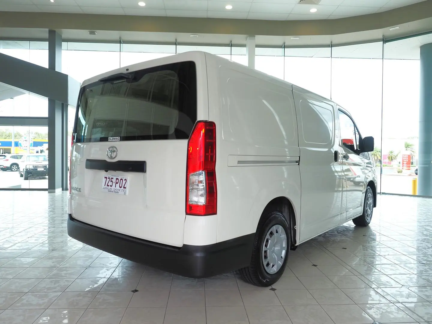 2019 Toyota Hiace Gallery Image 9