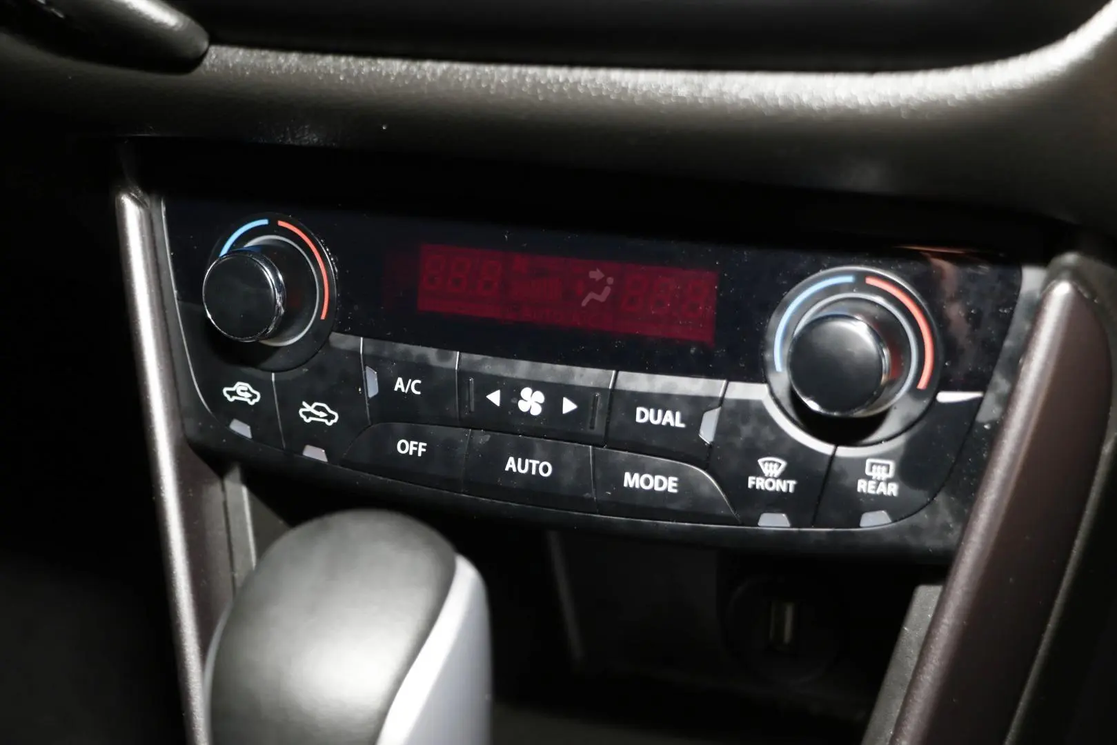 2023 Suzuki S-Cross Gallery Image 16