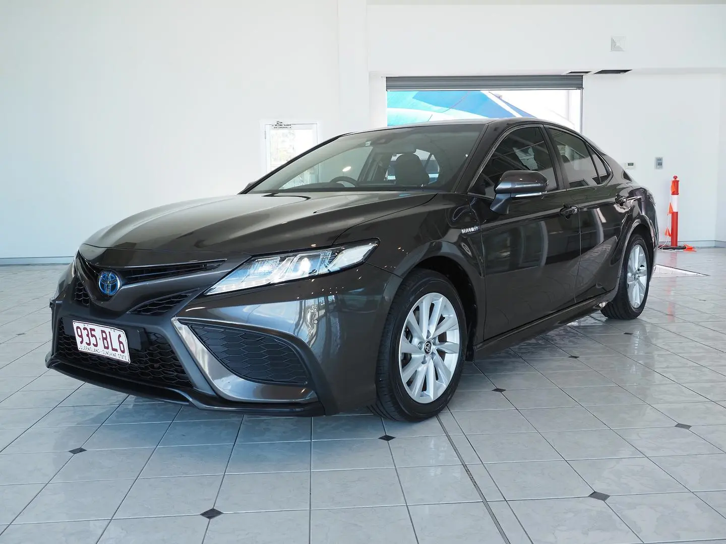 2021 Toyota Camry Gallery Image 12