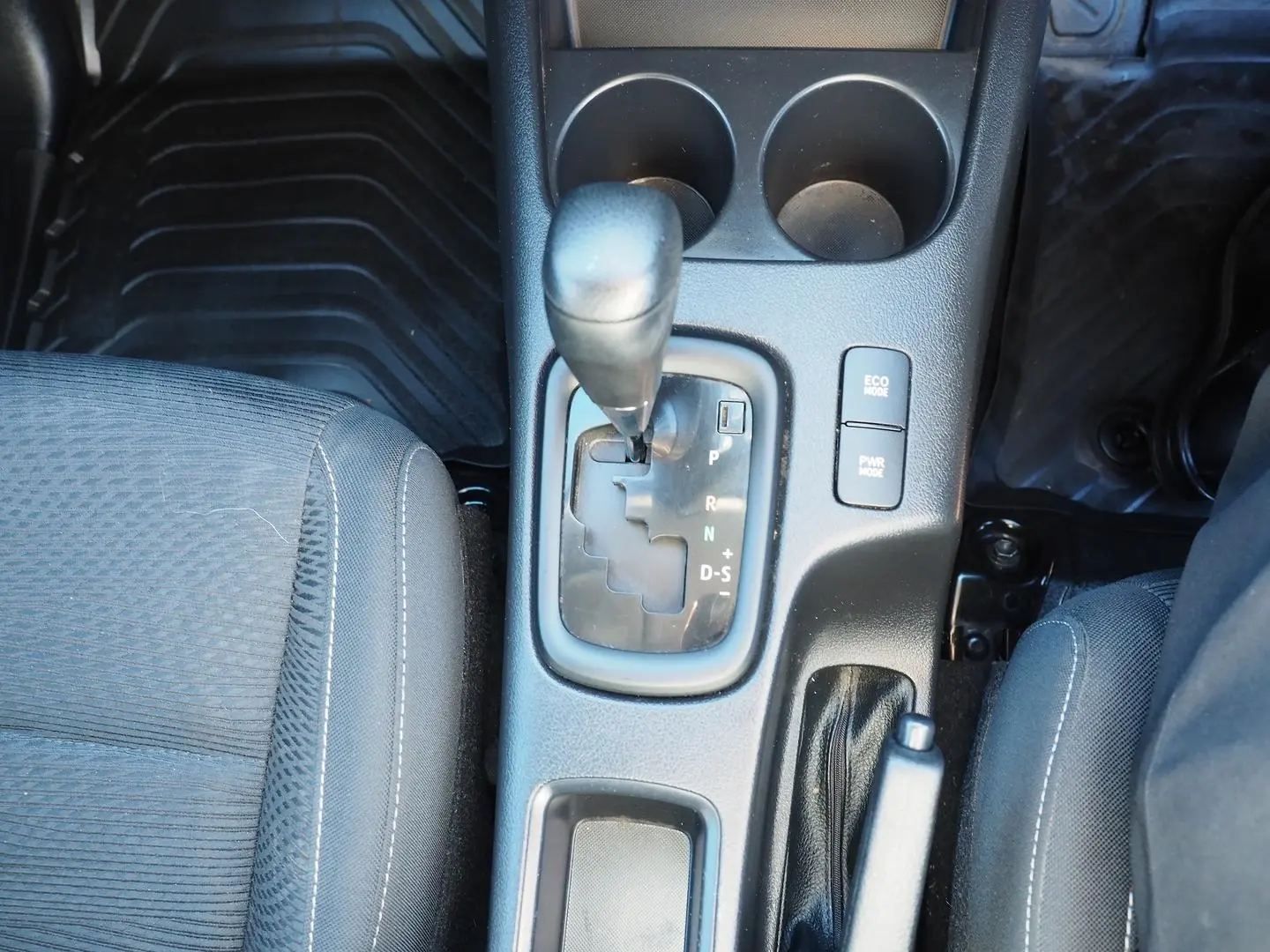 2020 Toyota Hilux Gallery Image 20