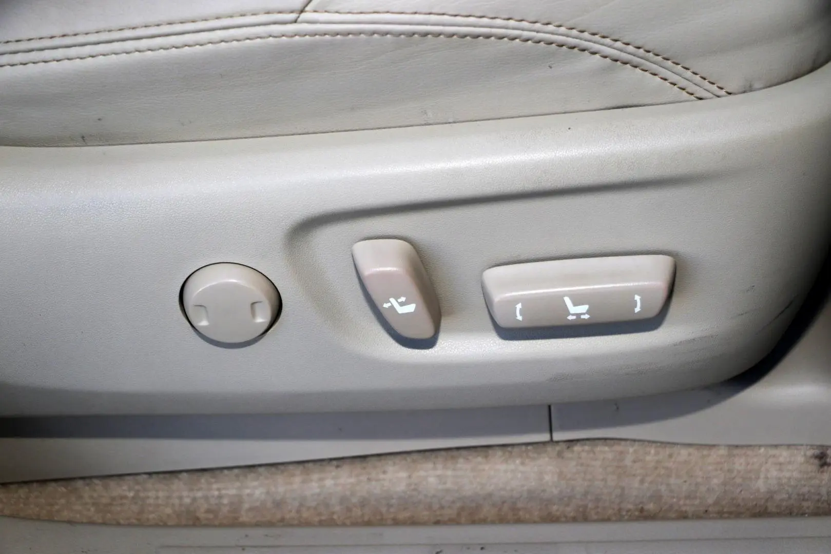2021 Toyota Landcruiser Prado Gallery Image 15