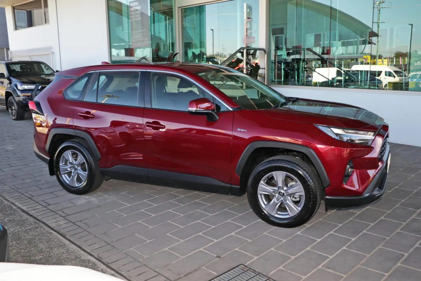 2025 Toyota RAV4 Gallery Image 6