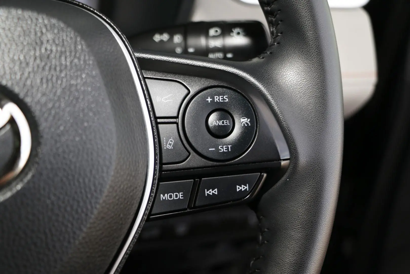 2024 Toyota RAV4 Gallery Image 18