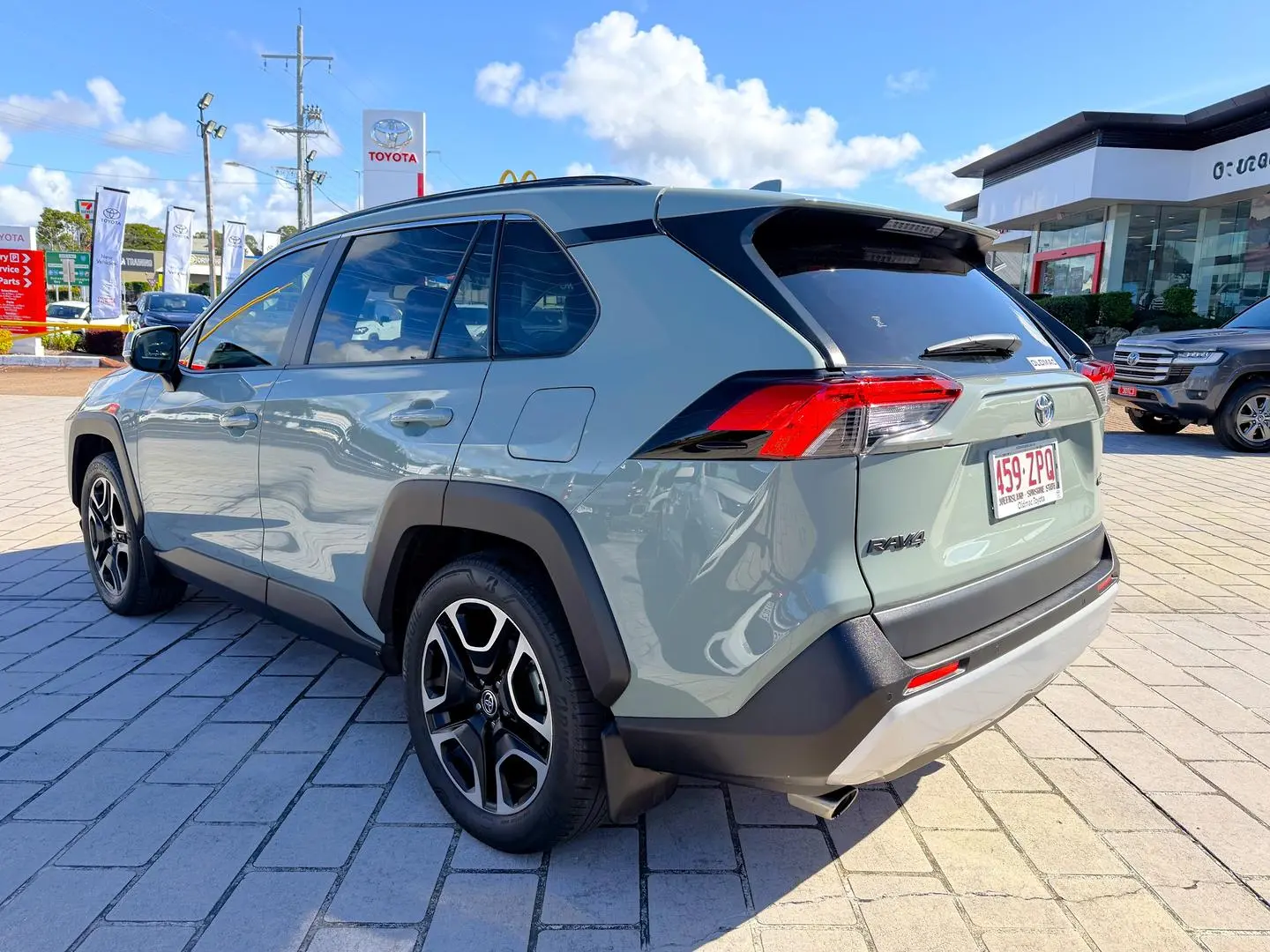 2020 Toyota RAV4 Gallery Image 2