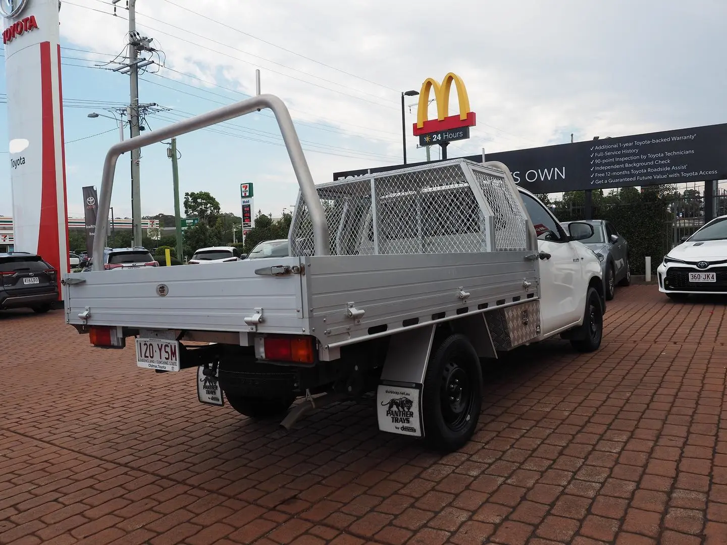 2019 Toyota Hilux Image 5