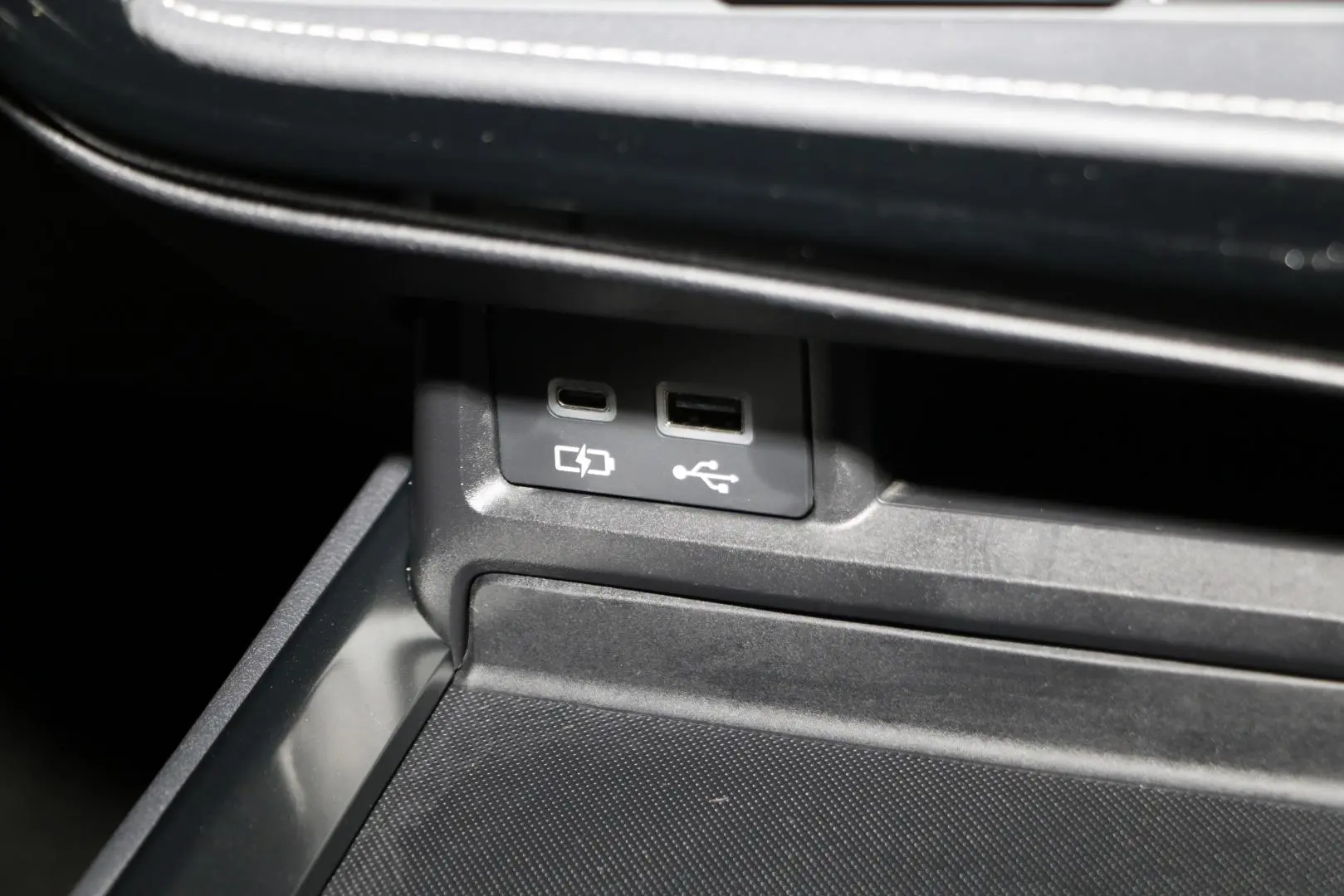 2023 Lexus NX Gallery Image 17