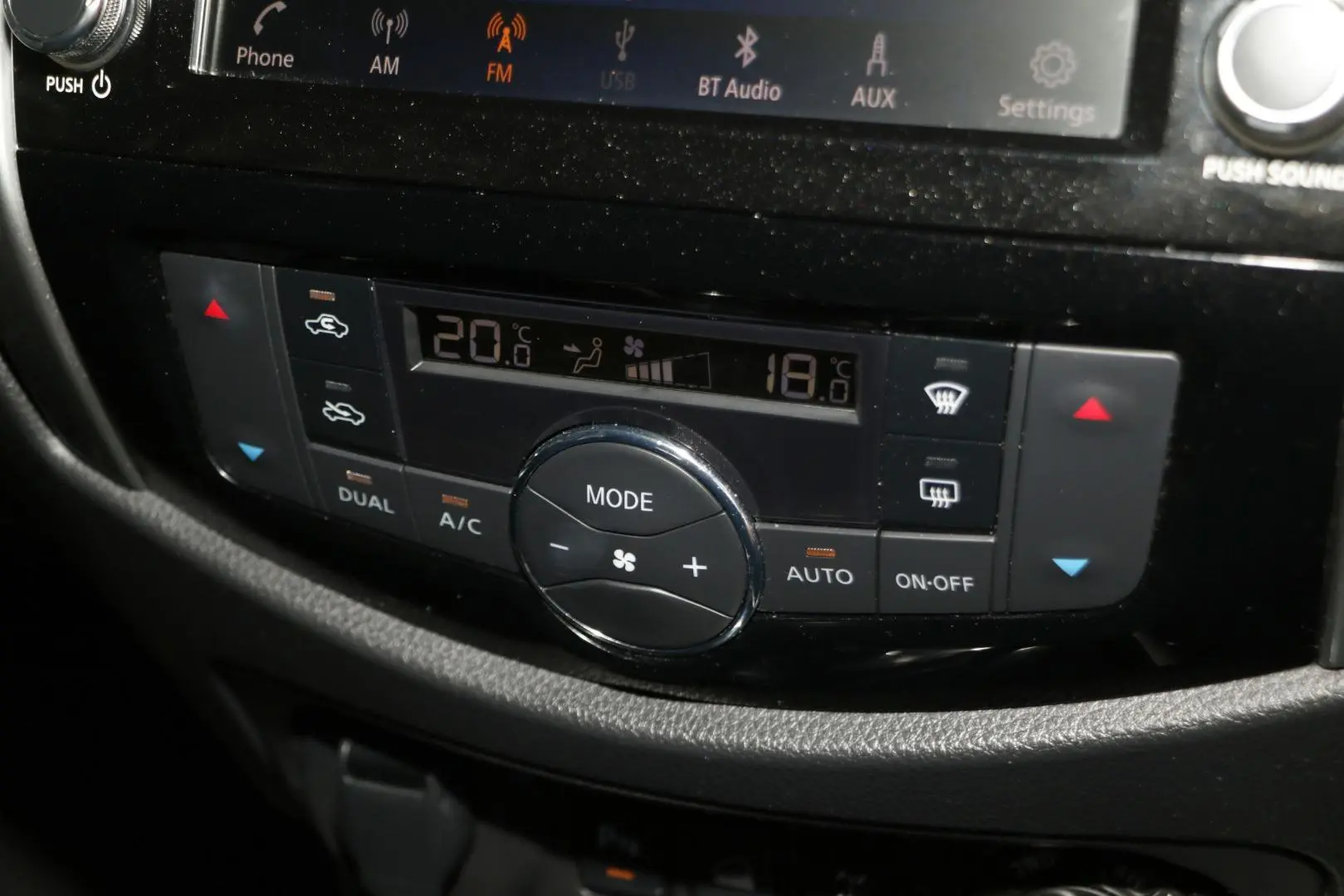 2024 Nissan Navara Gallery Image 13