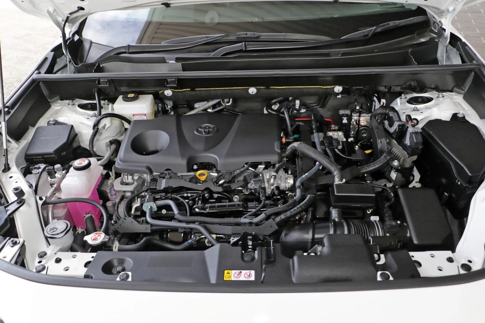 2024 Toyota RAV4 Gallery Image 19