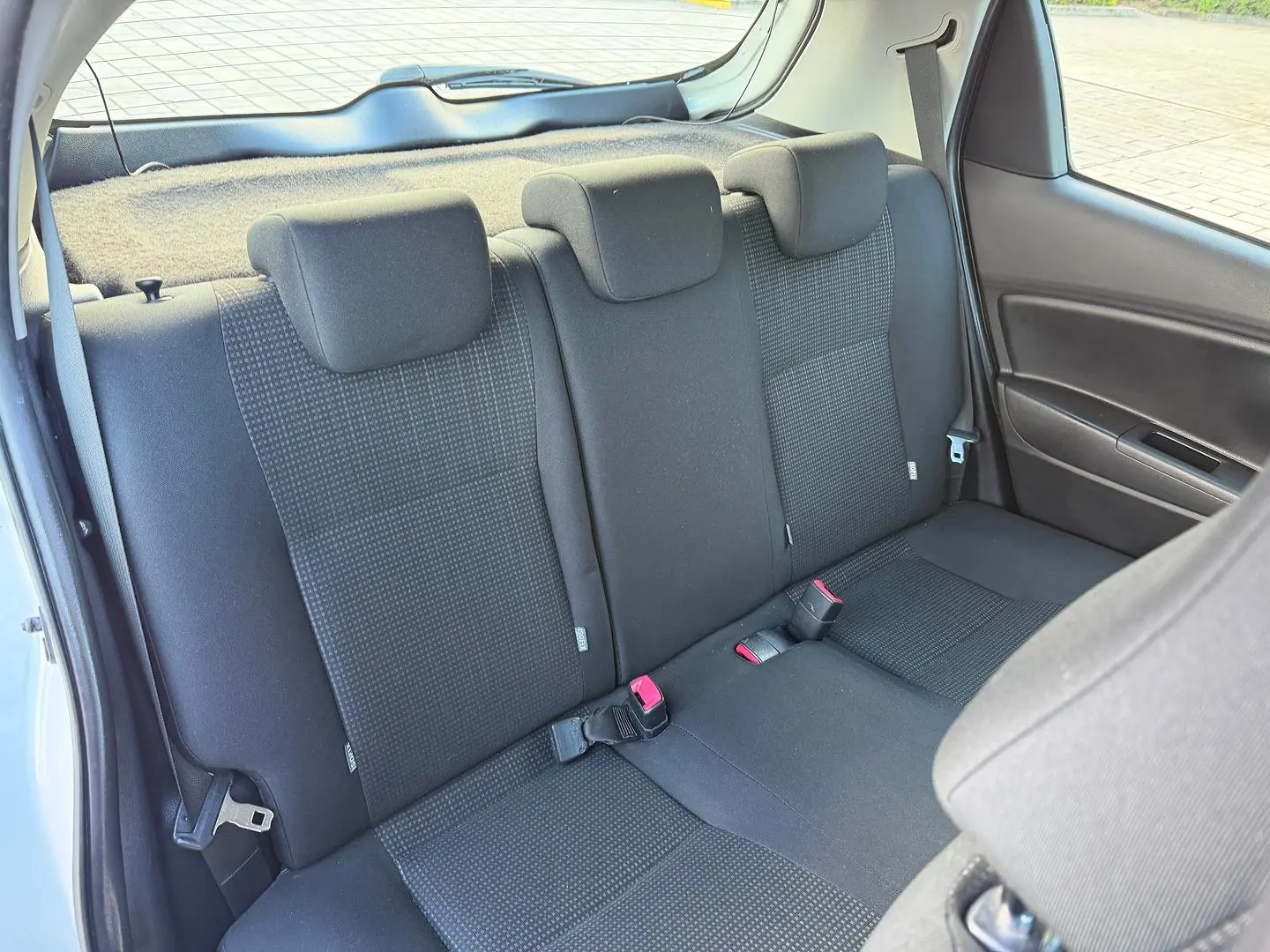 2019 Toyota Yaris Gallery Image 15