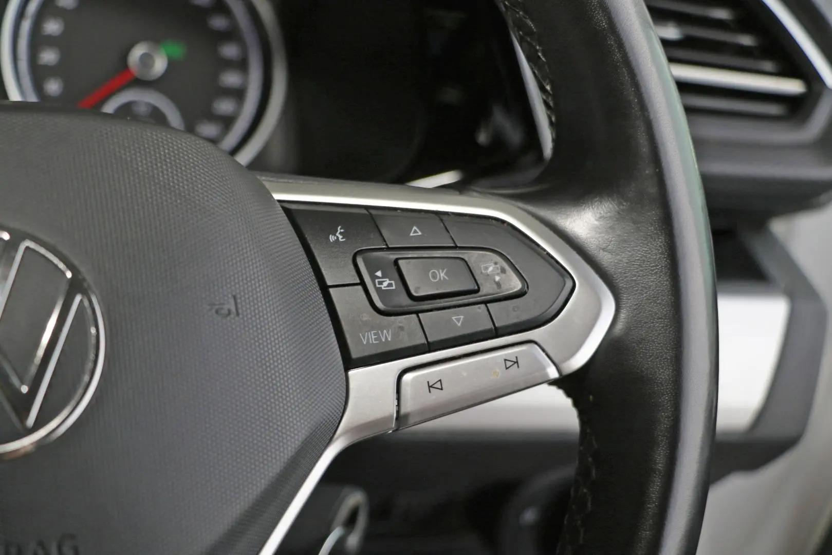 2021 Volkswagen Multivan Gallery Image 14
