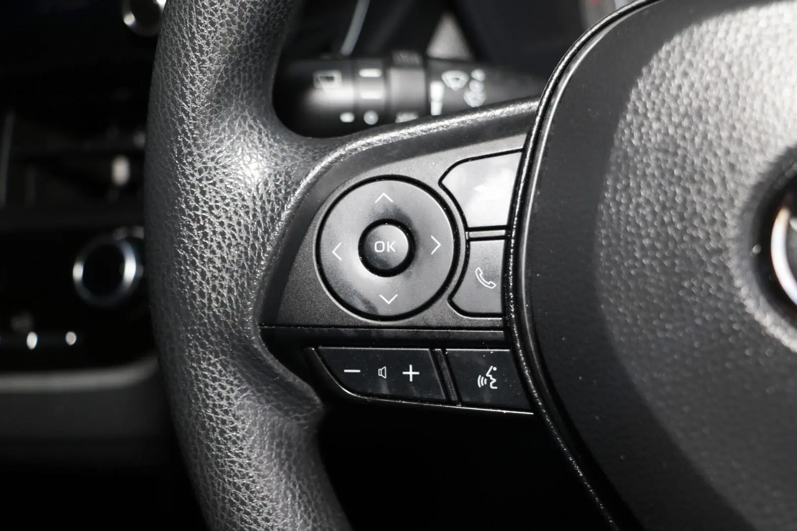 2021 Toyota Corolla Gallery Image 13