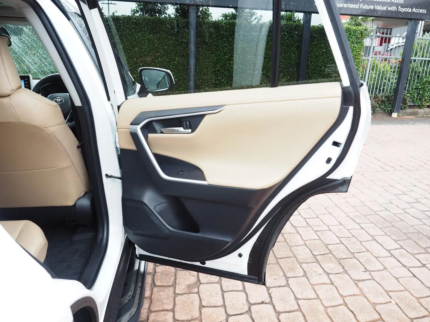 2021 Toyota RAV4 Gallery Image 20