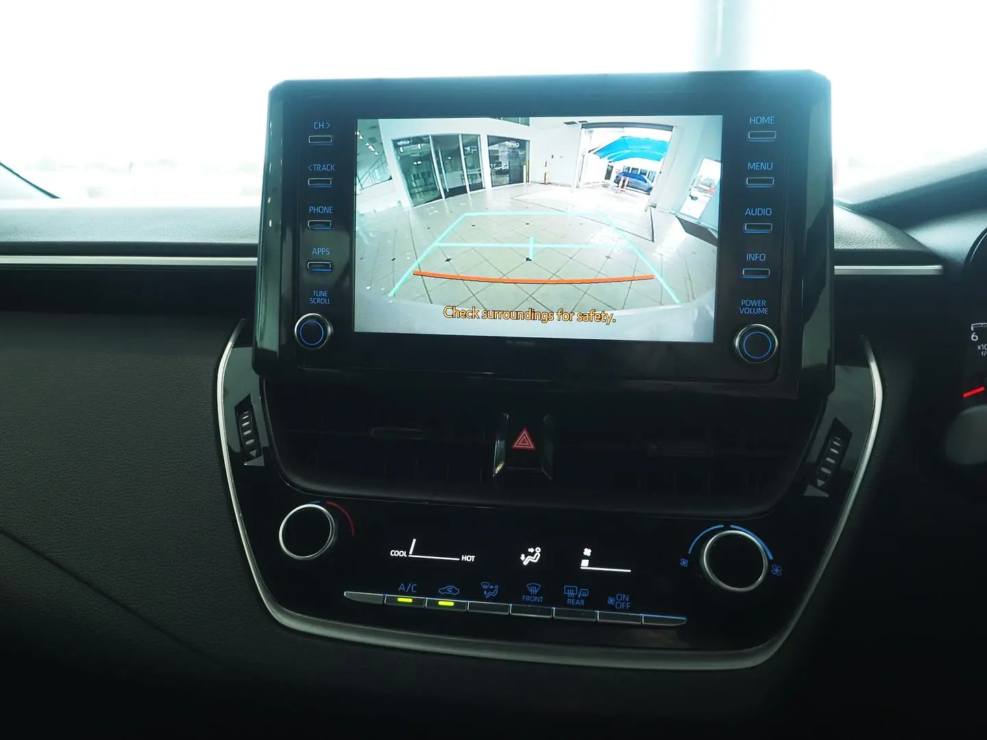 2021 Toyota Corolla Gallery Image 24