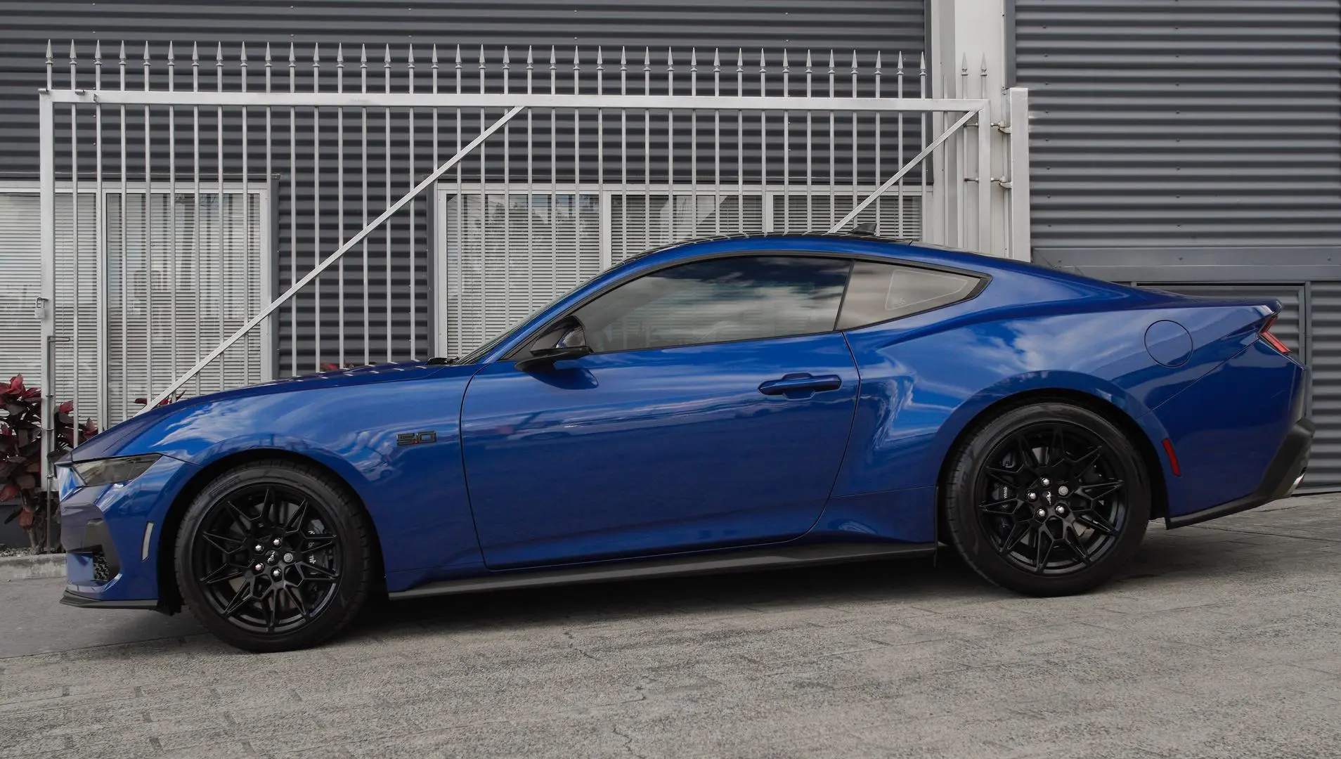 2025 Ford Mustang Gallery Image 3