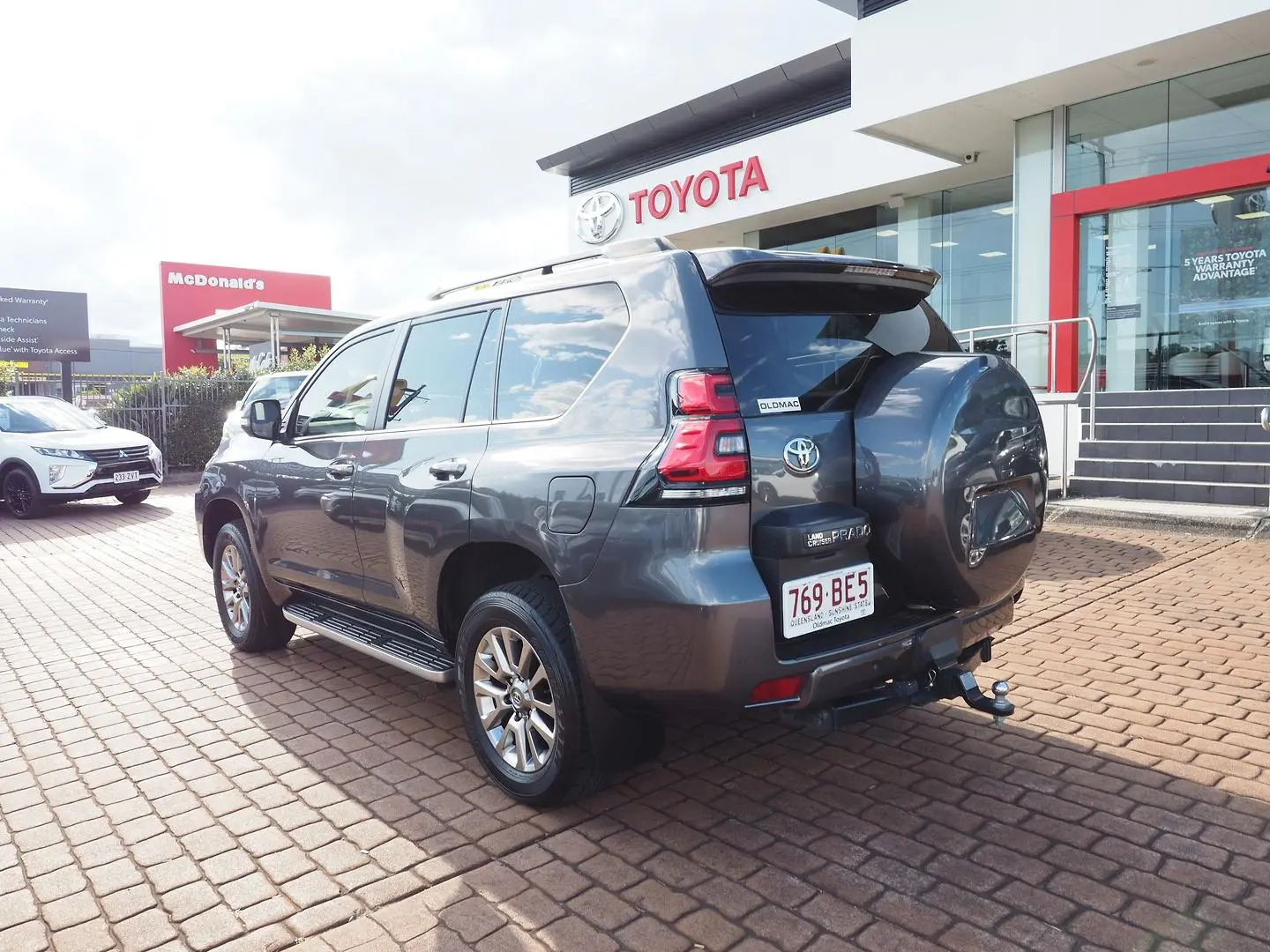 2021 Toyota Landcruiser Prado Image 7