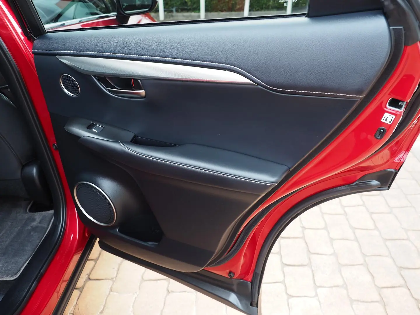 2018 Lexus NX Gallery Image 9