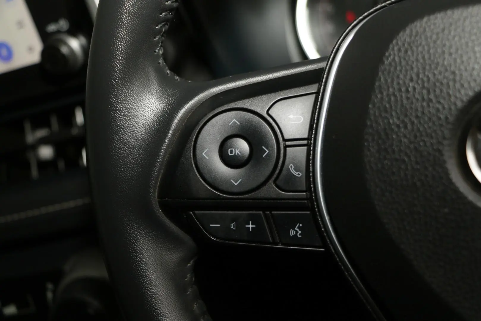 2024 Toyota RAV4 Gallery Image 14