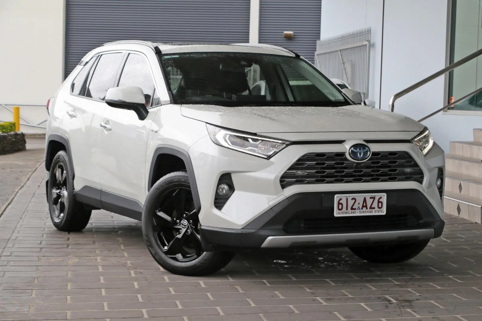 2021 Toyota RAV4 Image 3