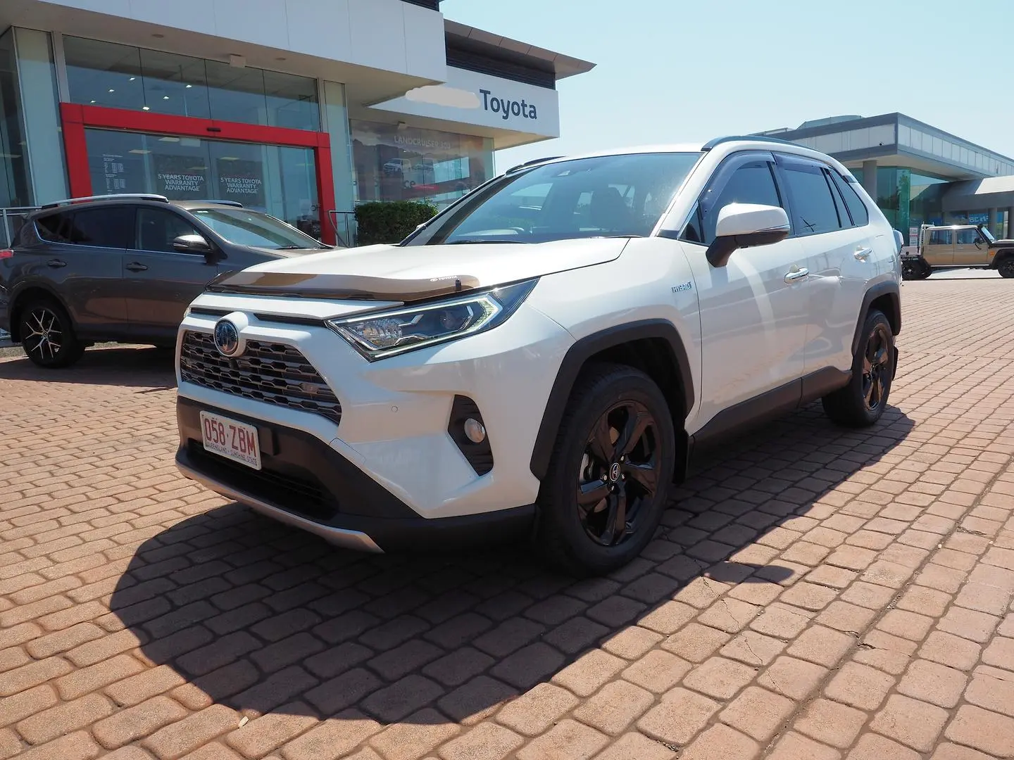 2019 Toyota RAV4 Image 4