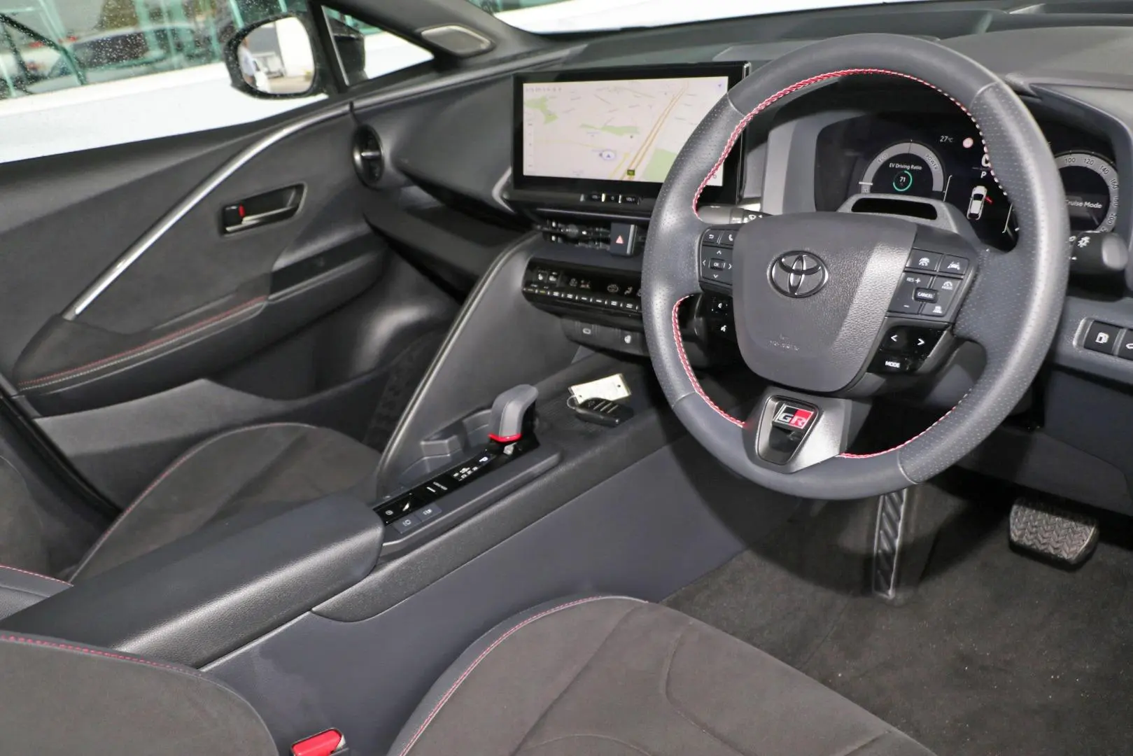 2024 Toyota C-HR Gallery Image 7