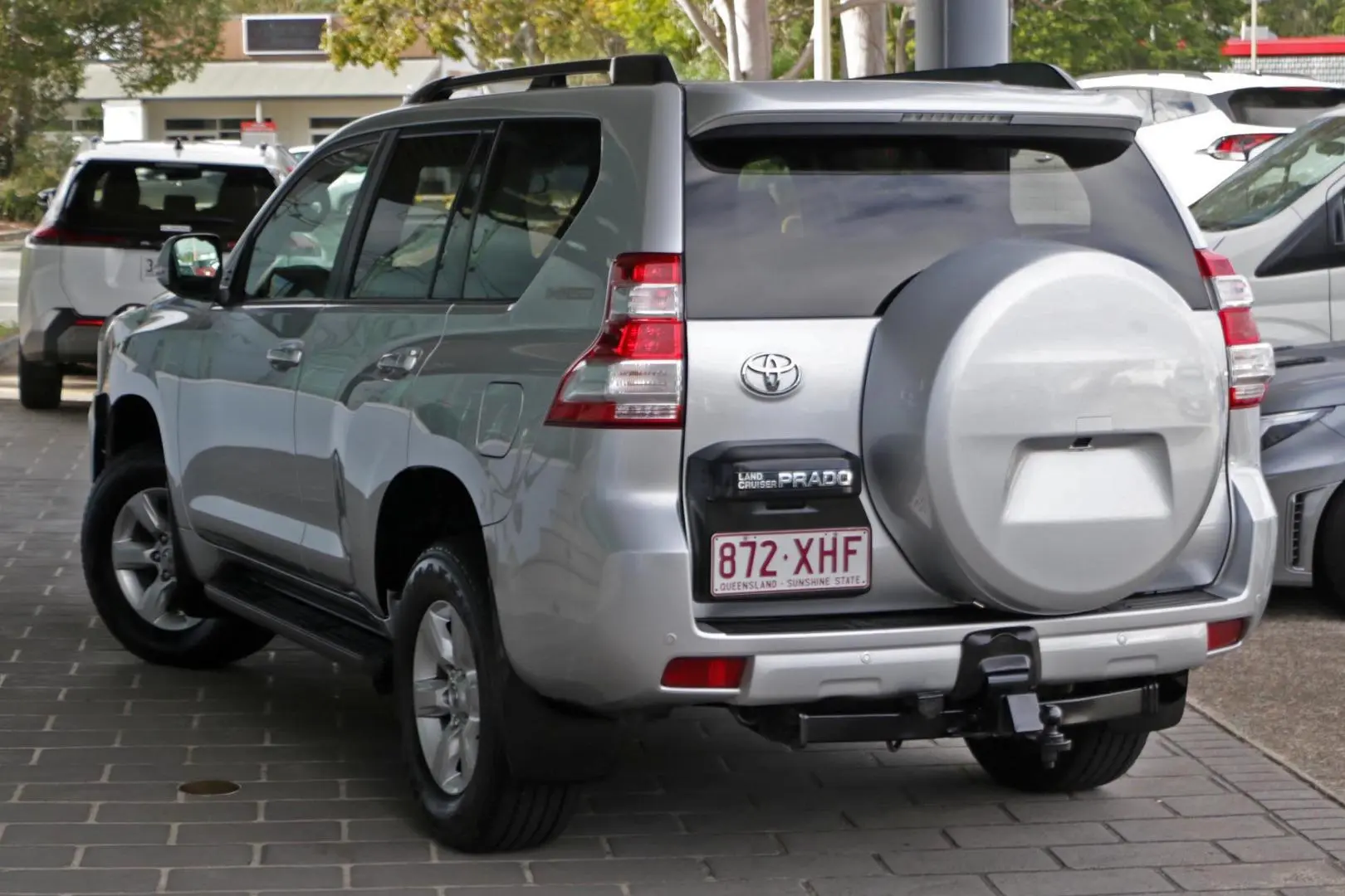2017 Toyota Landcruiser Prado Gallery Image 2