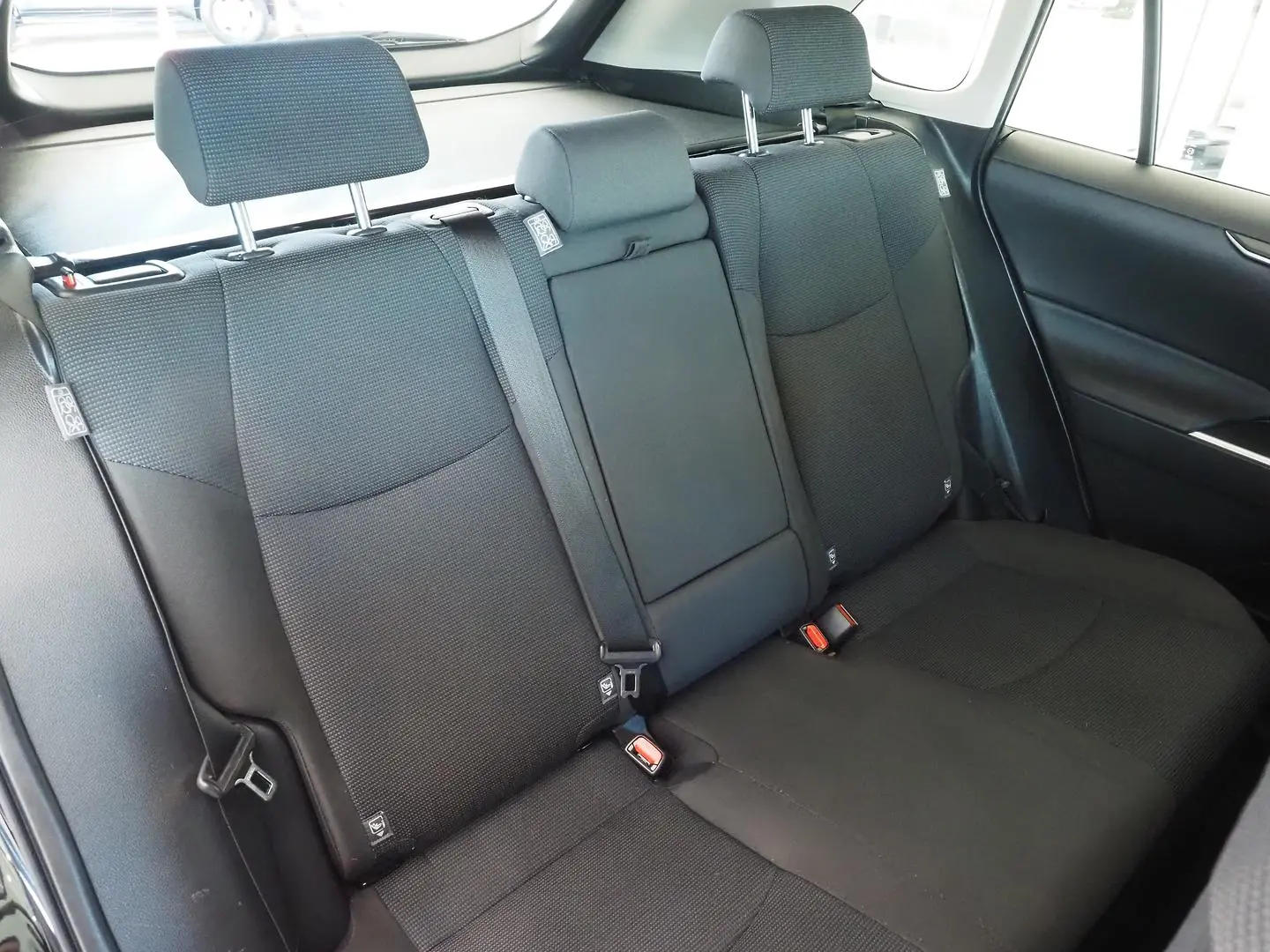 2020 Toyota RAV4 Gallery Image 10