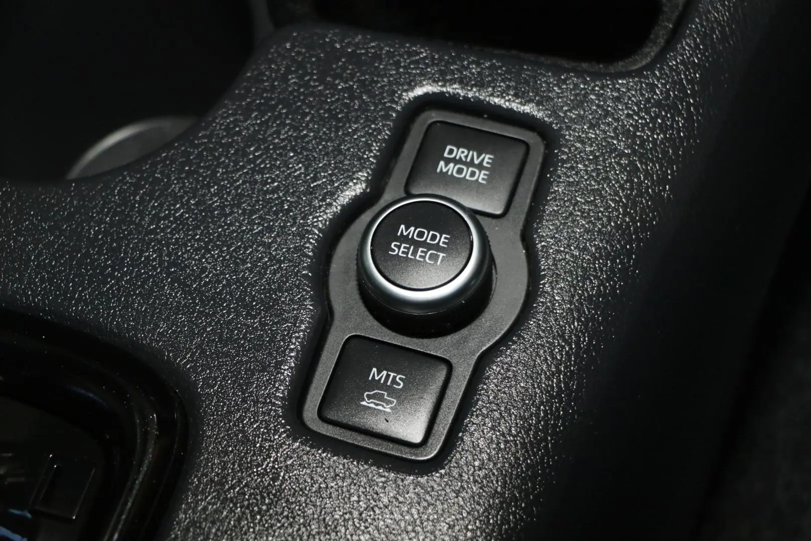 2025 Toyota Hilux Gallery Image 17