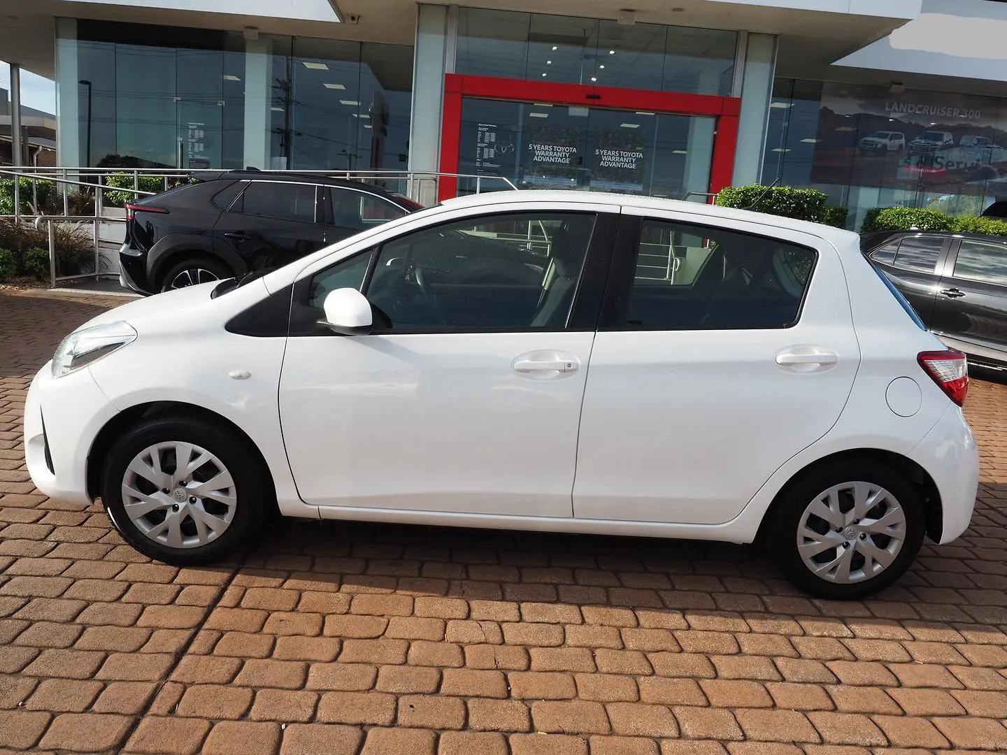 2019 Toyota Yaris Image 6