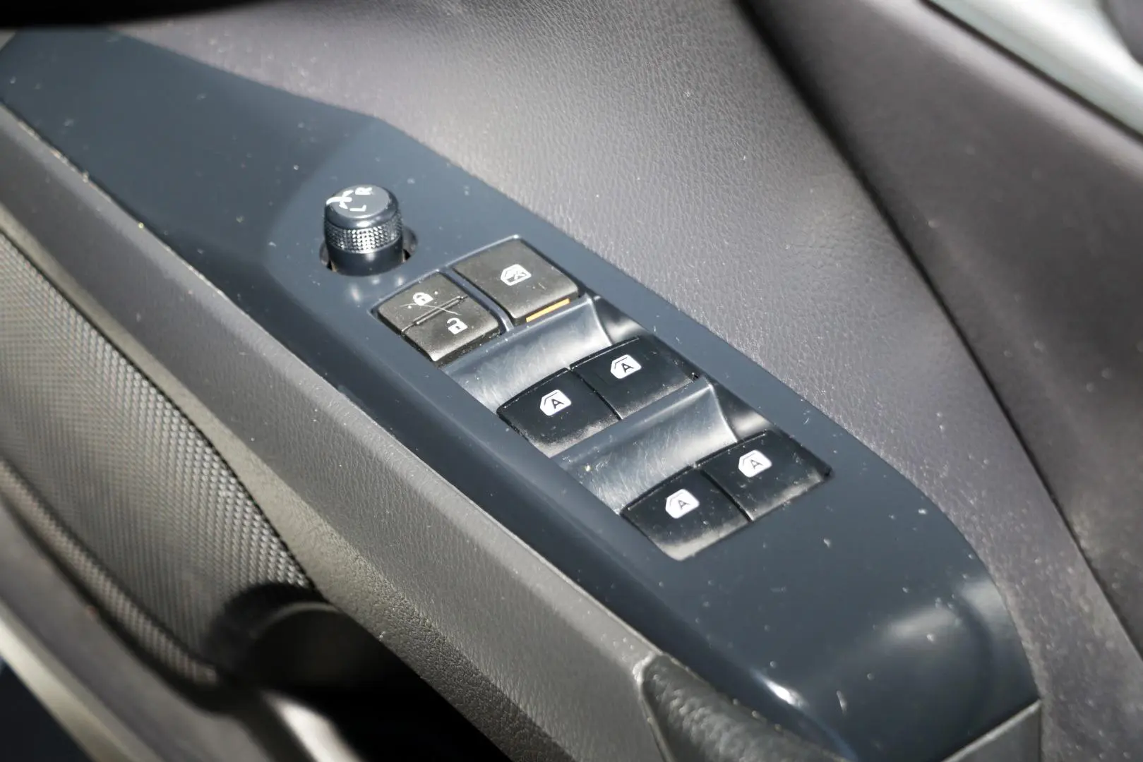 2018 Toyota Camry Gallery Image 19