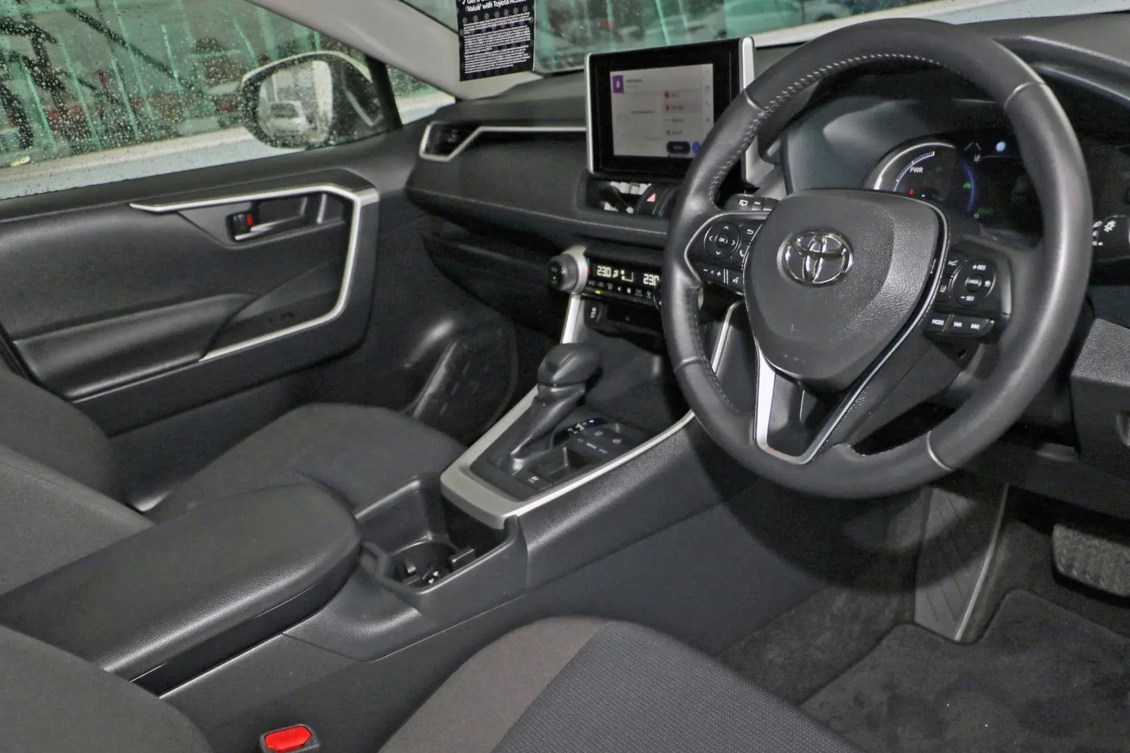 2025 Toyota RAV4 Gallery Image 7