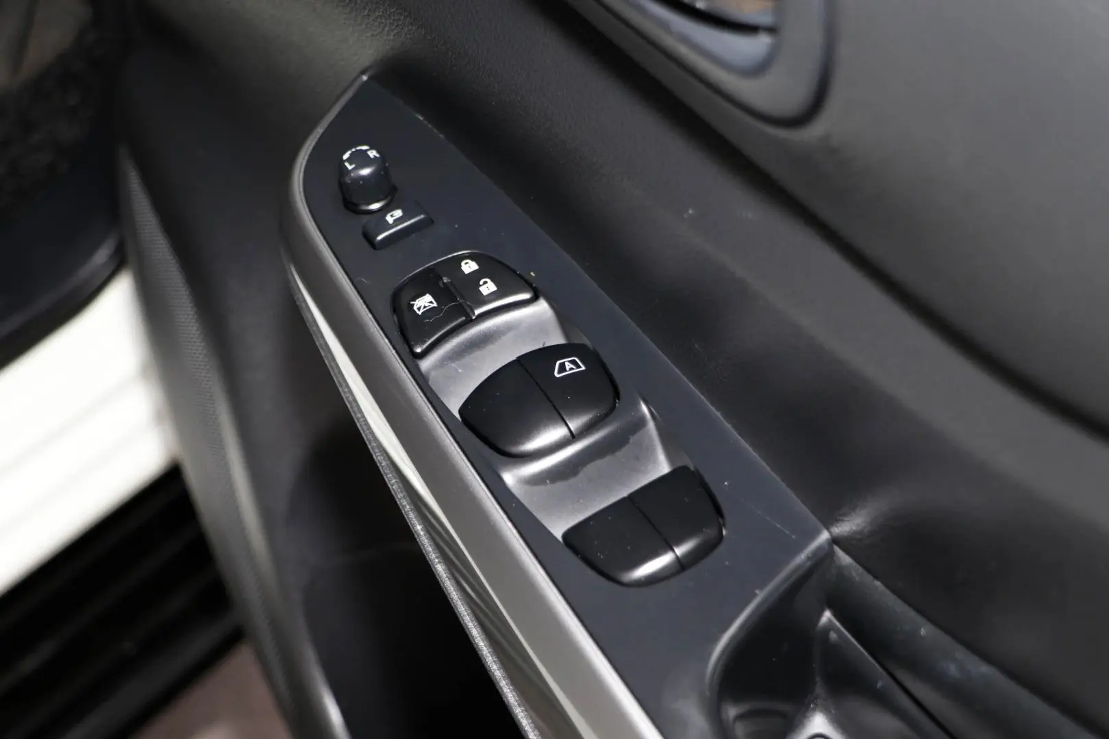 2022 Nissan Navara Gallery Image 20