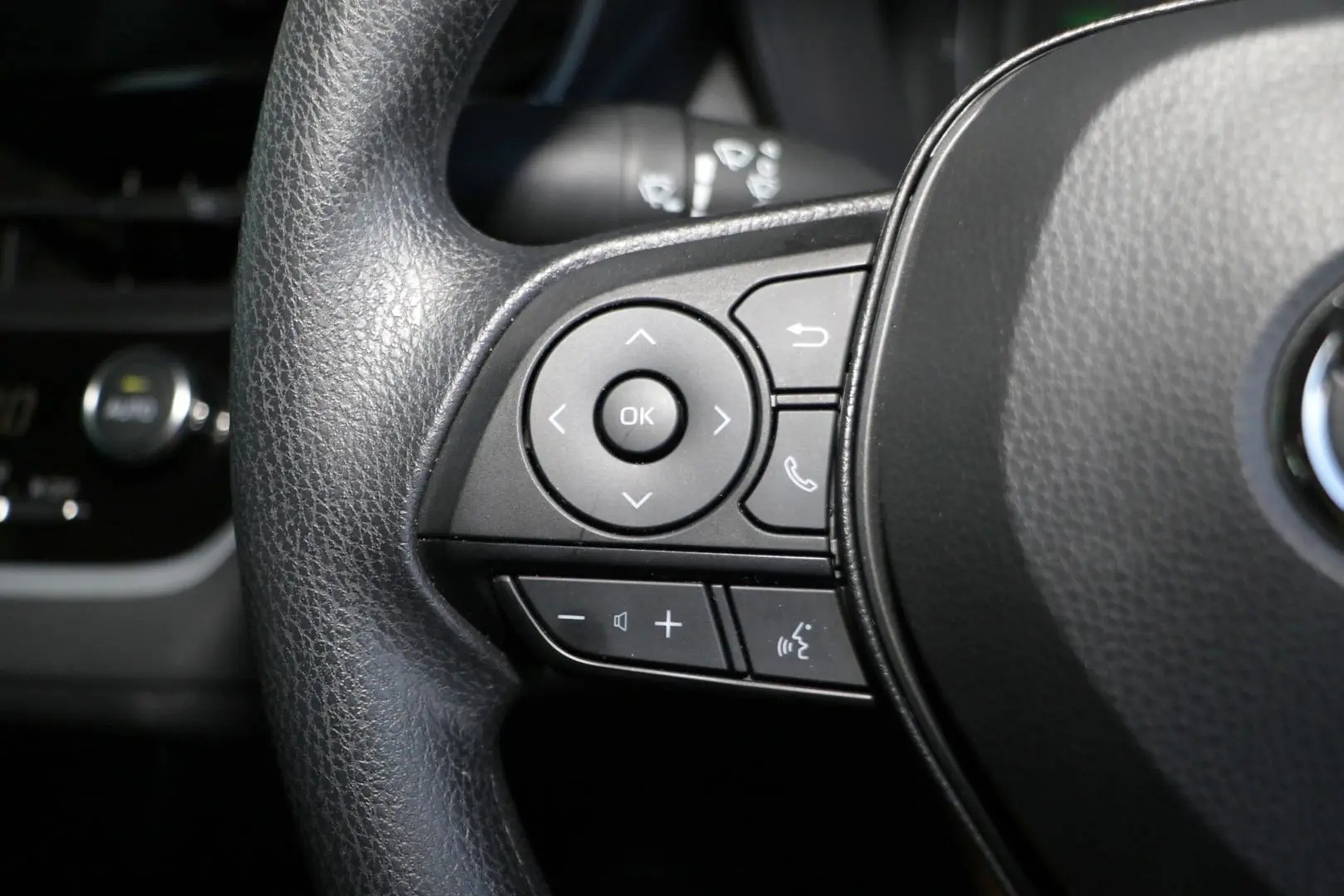 2025 Toyota Corolla Gallery Image 18