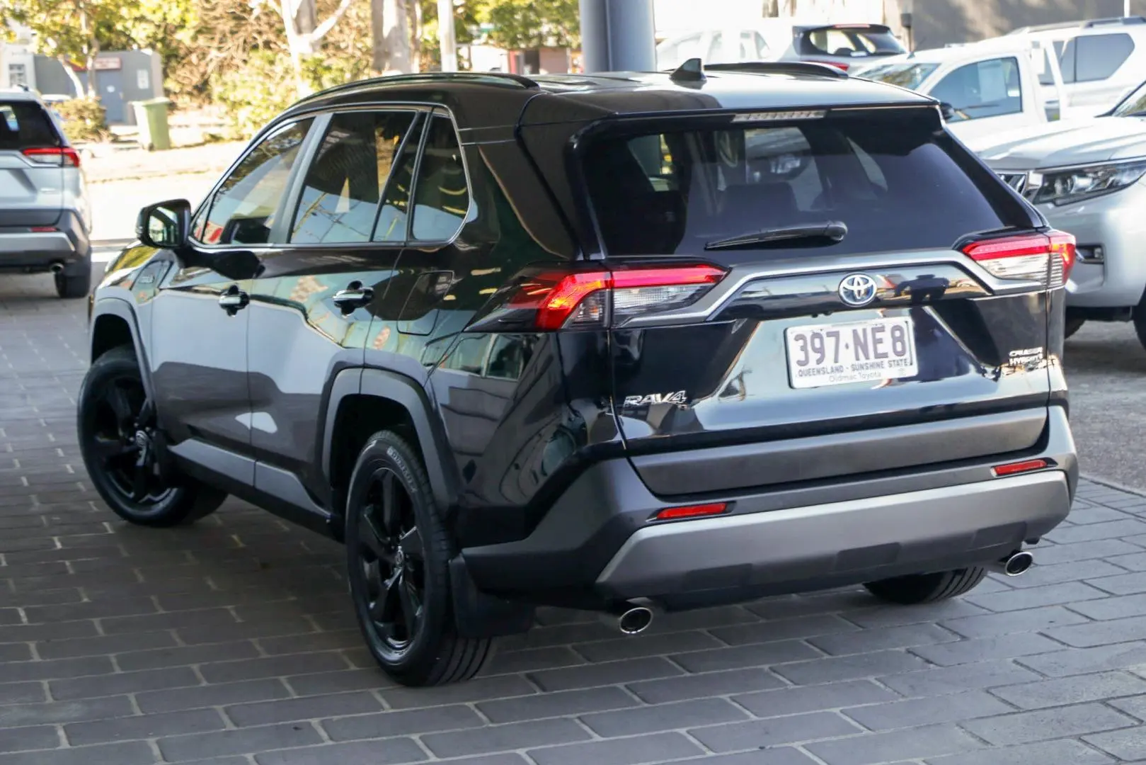 2021 Toyota RAV4 Gallery Image 2
