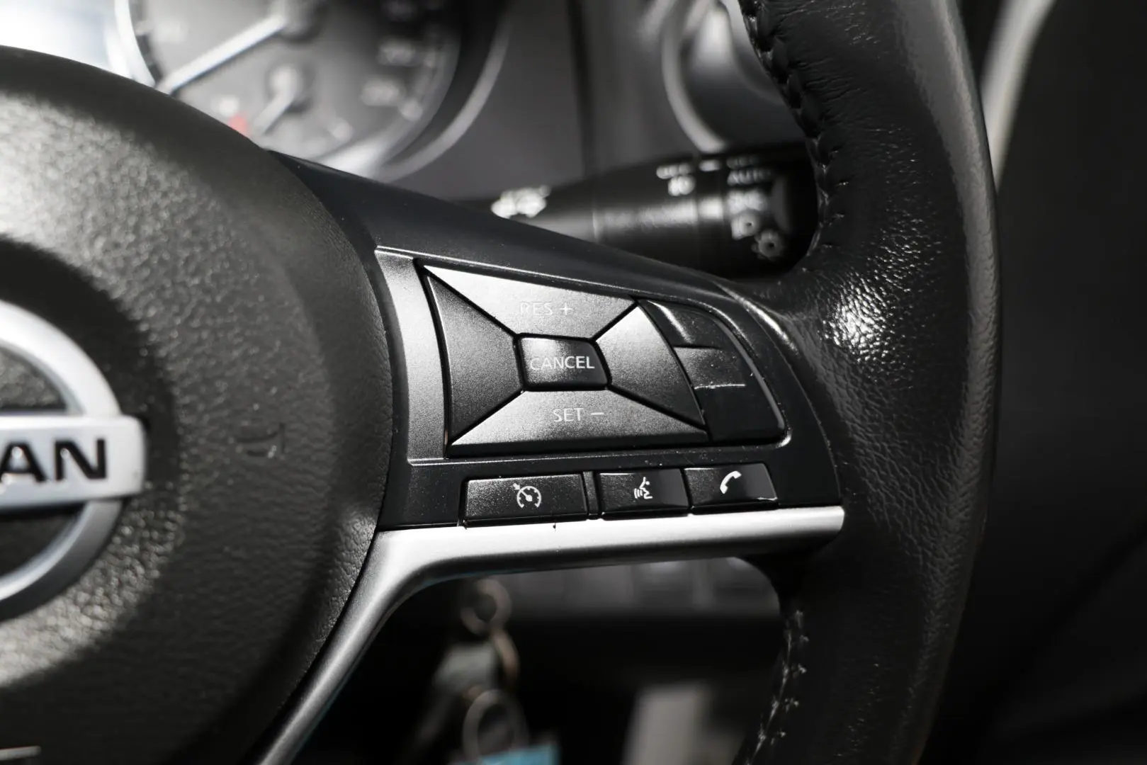 2021 Nissan Navara Gallery Image 18