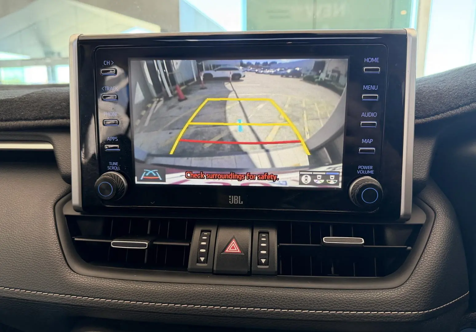 2020 Toyota RAV4 Gallery Image 12