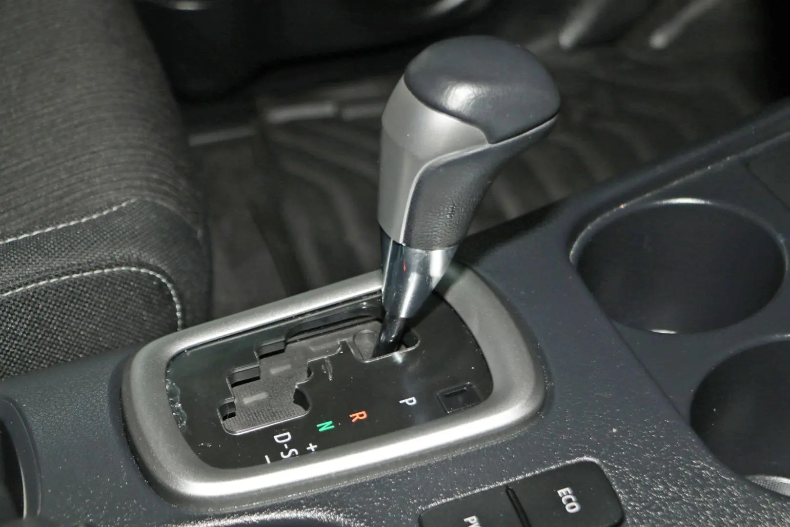 2023 Toyota Hilux Gallery Image 13