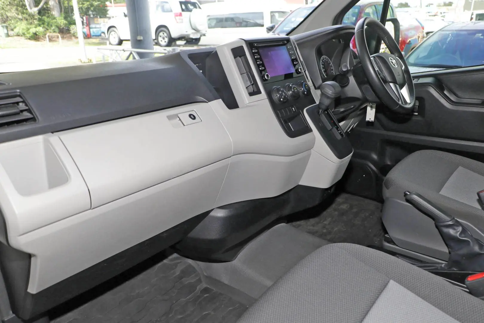 2019 Toyota Hiace Gallery Image 9