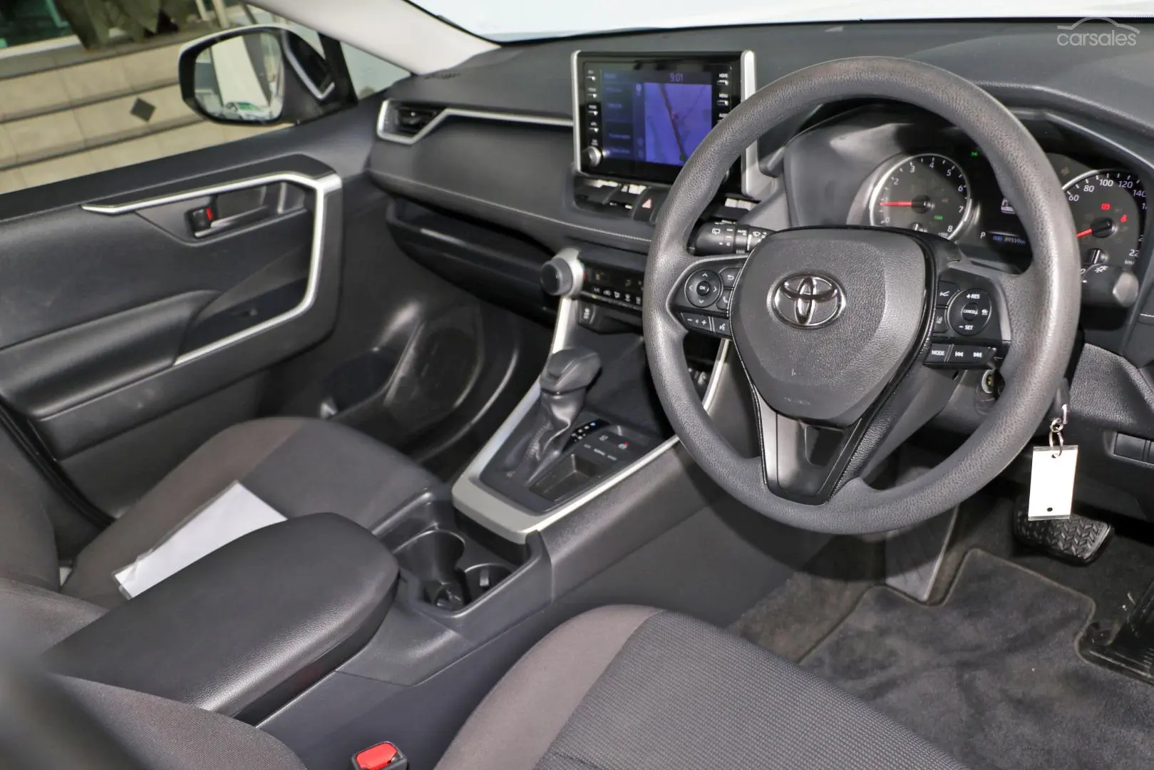 2020 Toyota RAV4 Image 8